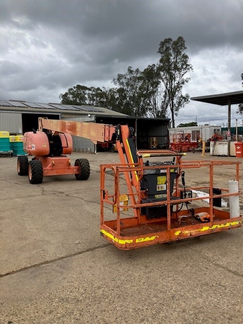 Sold - Scissor Lift - View 3